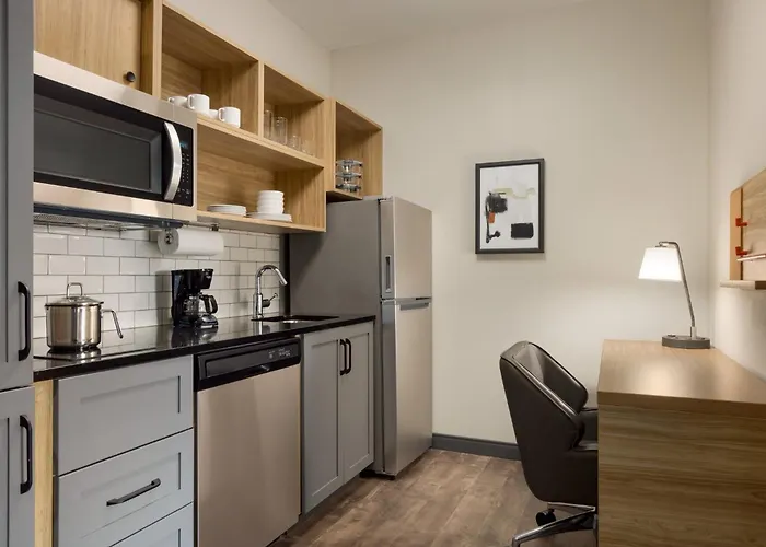 Candlewood - Phoenix East By Ihg Hotel