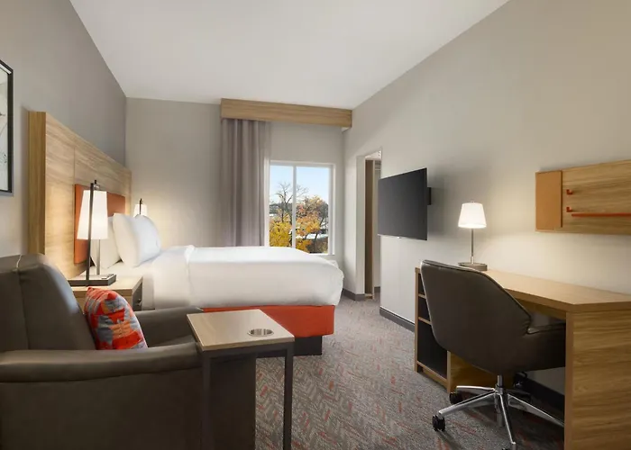Candlewood - Phoenix East By Ihg Hotel 2*